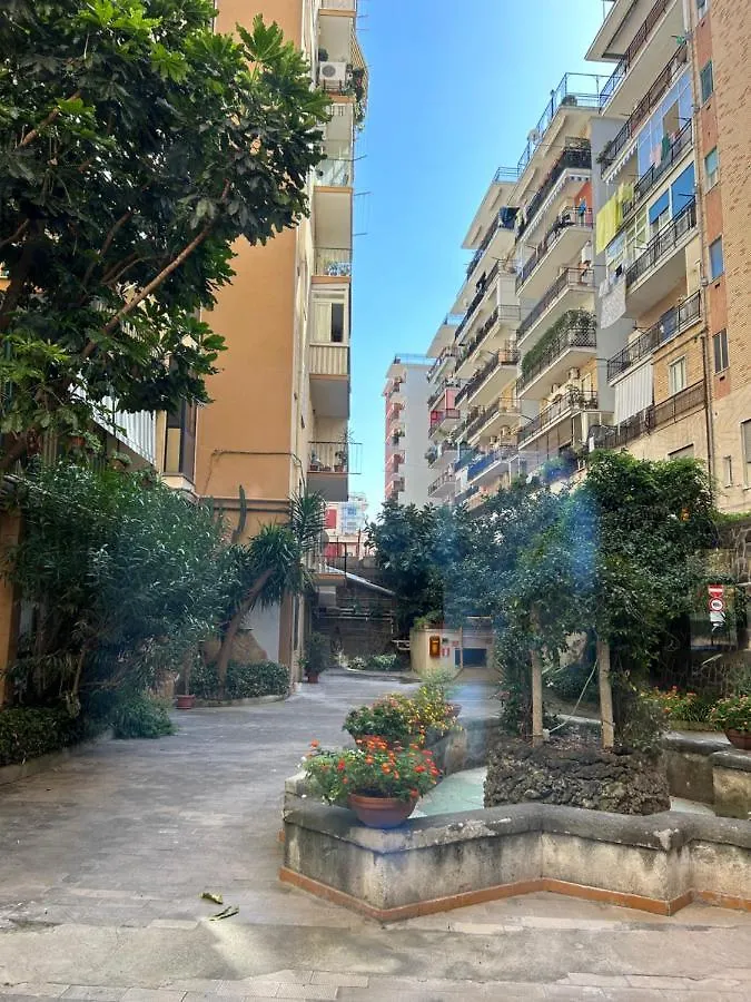 Bed & Breakfast Vomero Suite And Deluxe Room B&B Napoli Italy