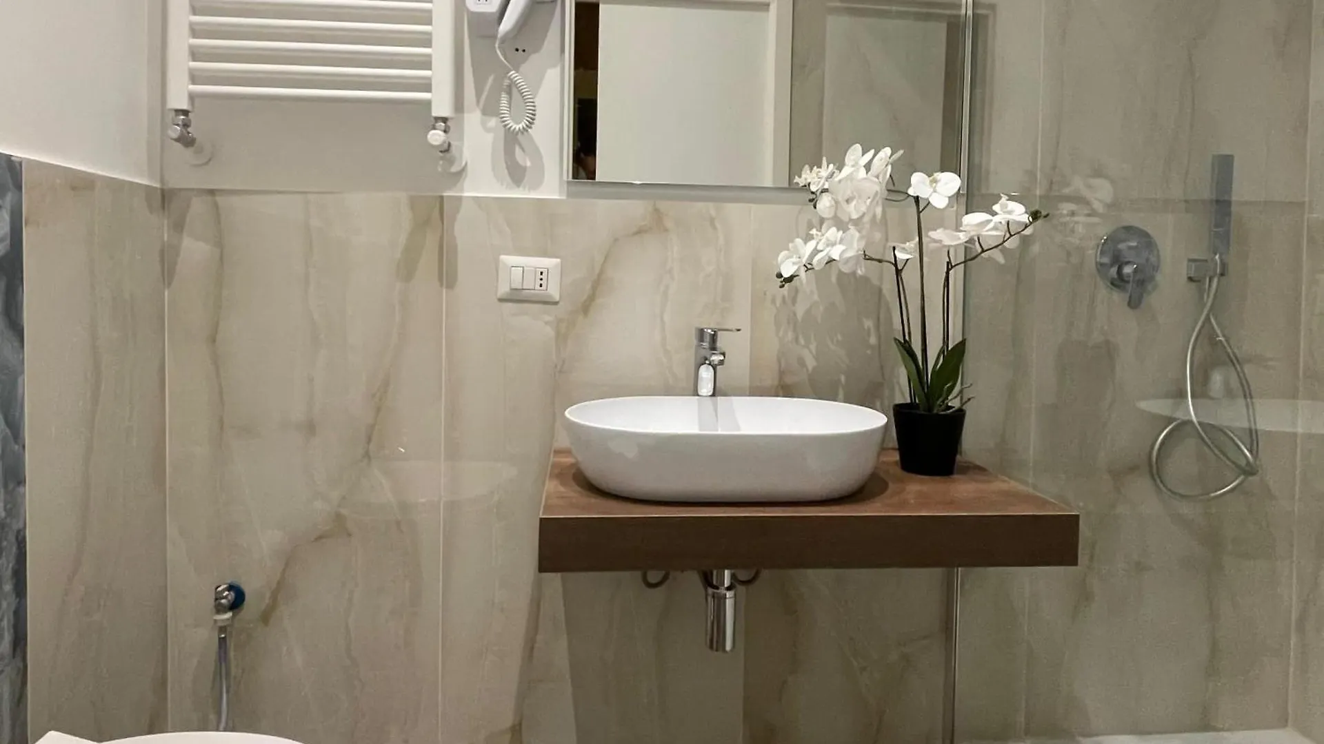 Vomero Suite And Deluxe Room B&B Napoli Bed & Breakfast